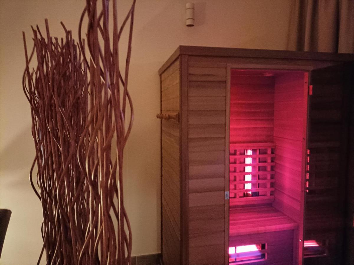 Artmonia Hotel Castalla Luaran gambar