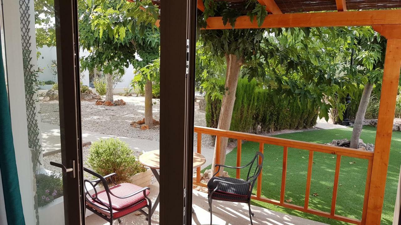 Artmonia Hotel Castalla Luaran gambar
